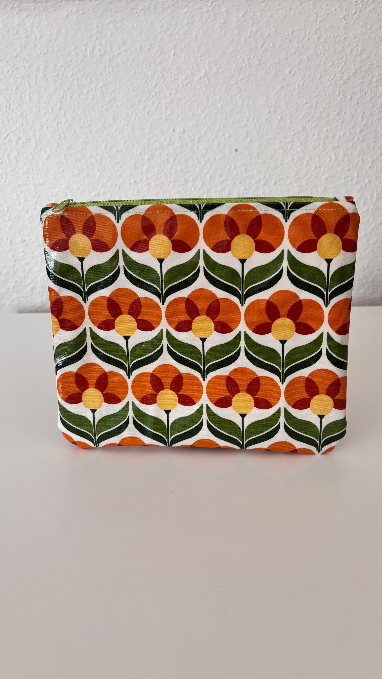Kulturtasche - Die Wundertasche aus Wachstuch "Schlicht"