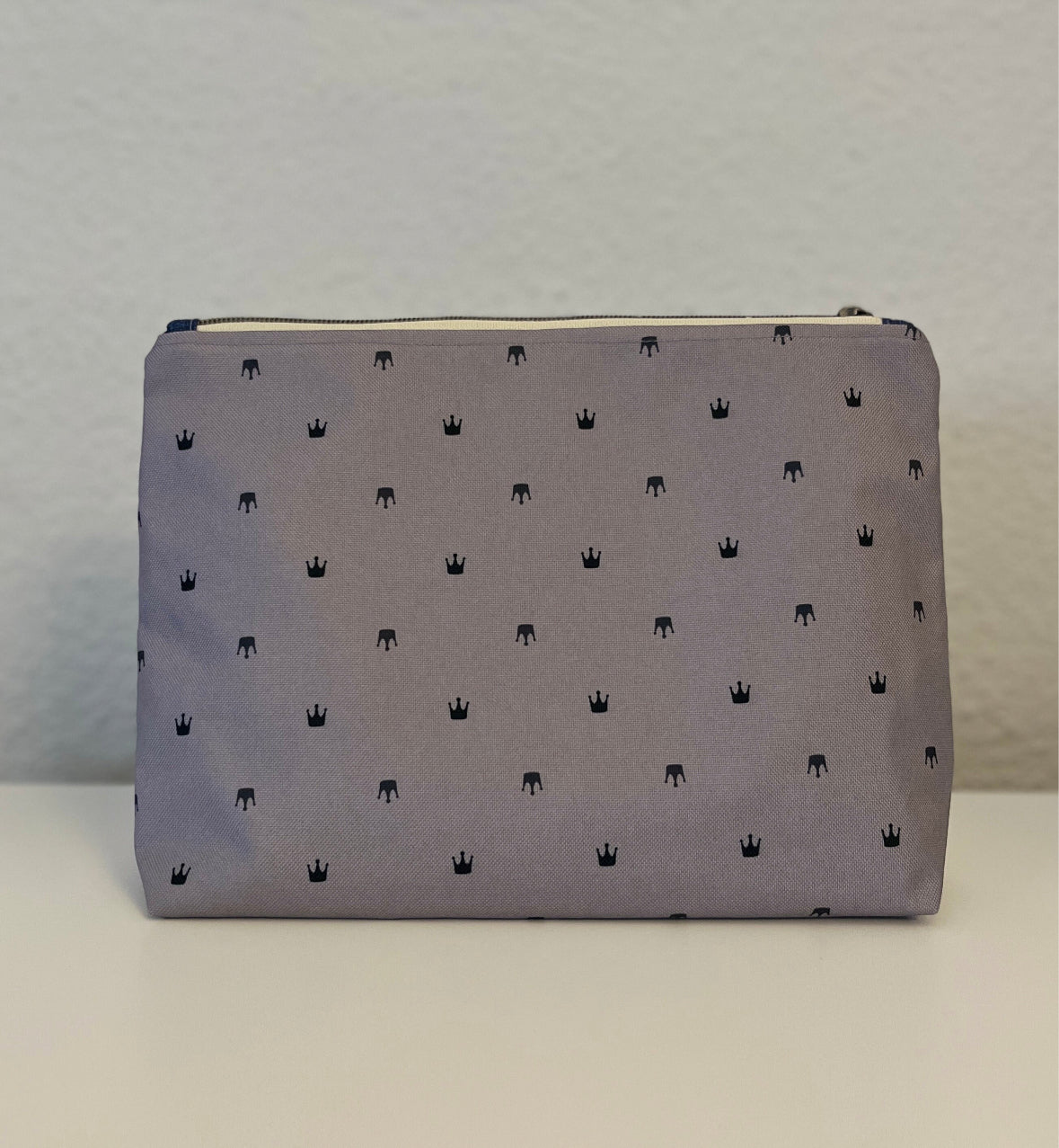 The Wundertasche made of repellent fabric