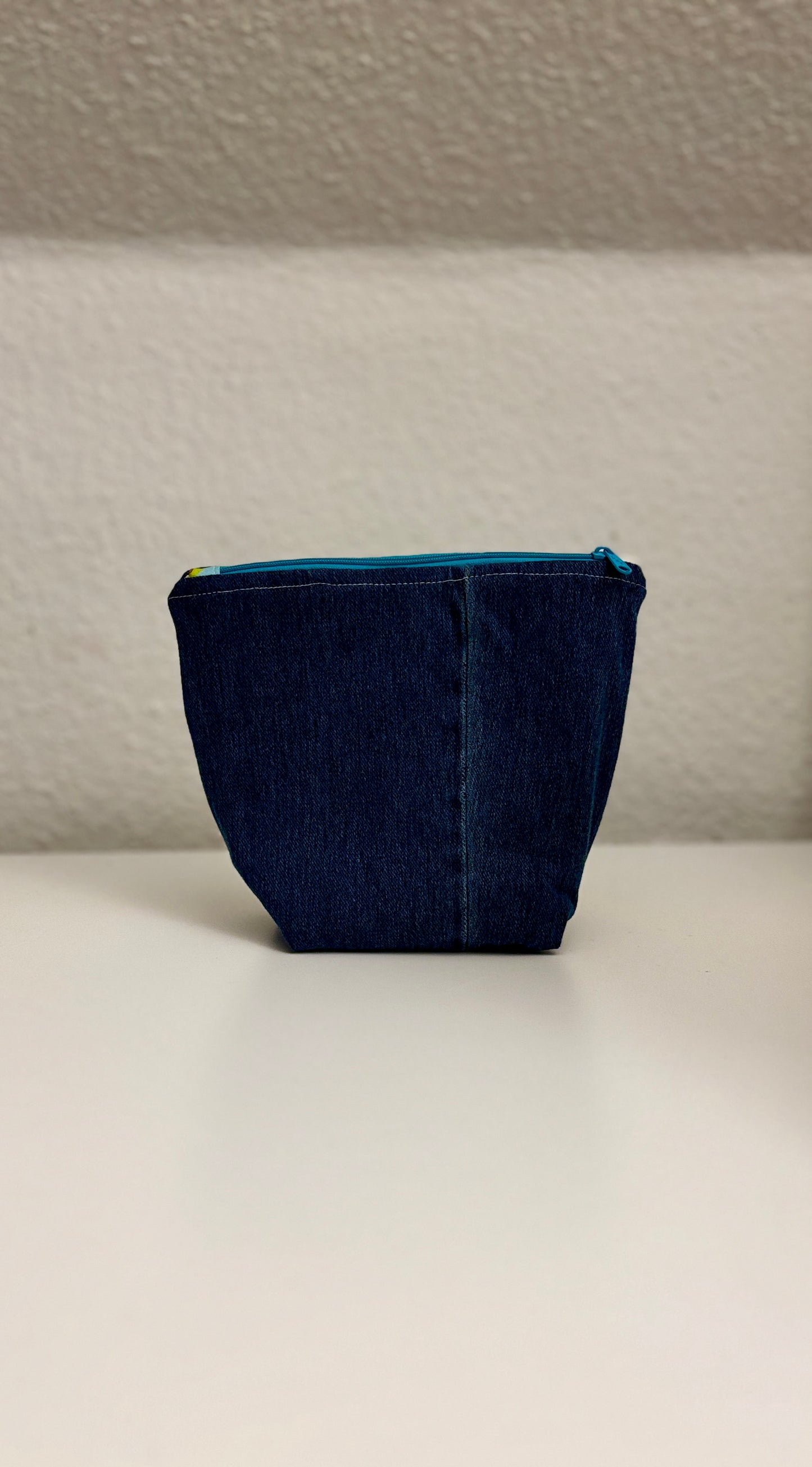 Up cycling jeans for a good cause