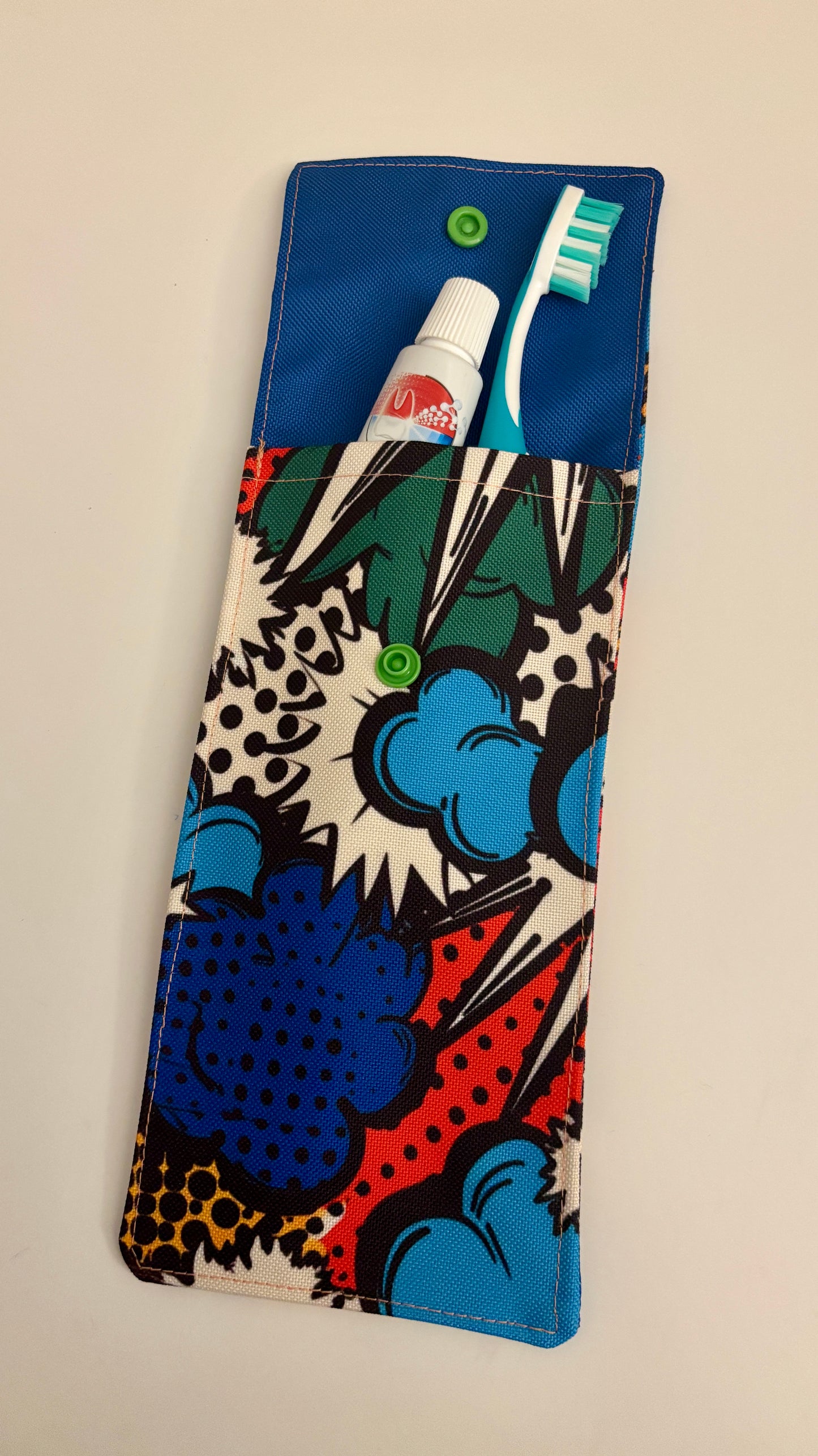 Multifunktionelles Etui - handgemacht und wasserabweisend